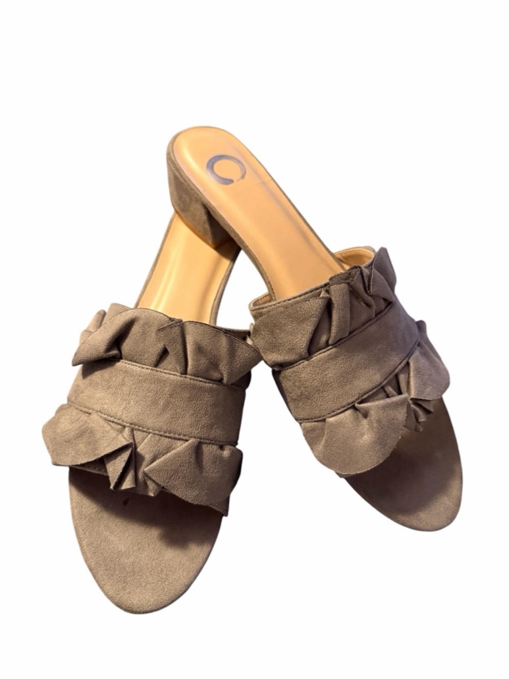 Women’s Ruffle Slide Sandals in Grey